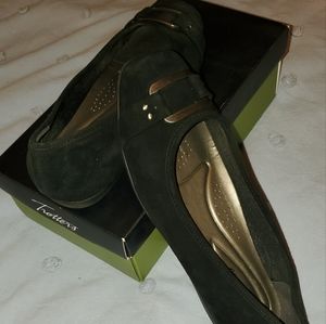 Size 10w Trotters Black Shoes